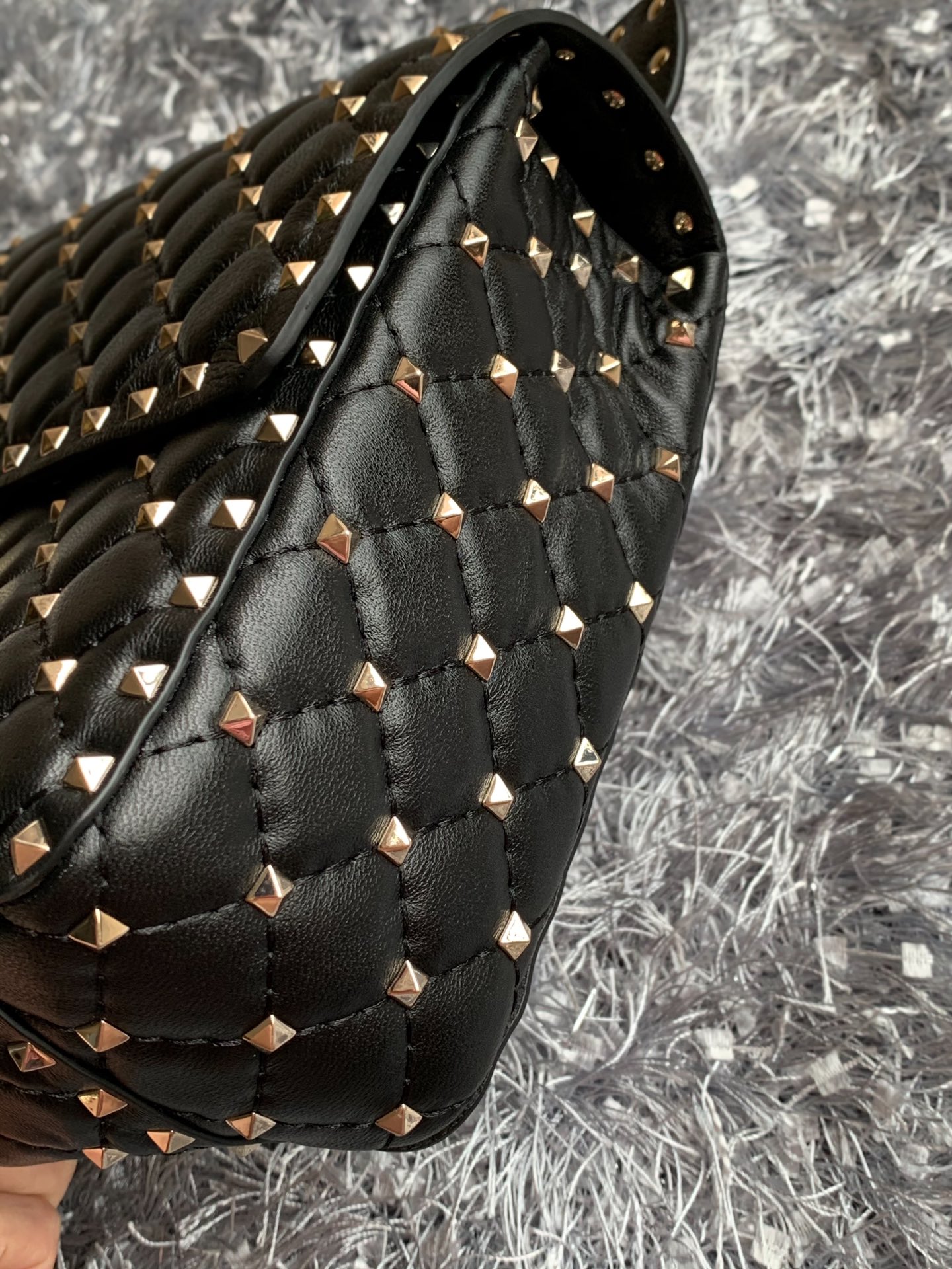 Valentino Garavani Rockstud Spike Big Chain Bag in Black Supple Lambskin Nappa